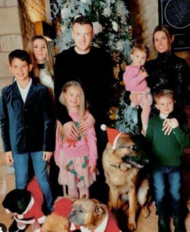 Sofia Vardy with her family.